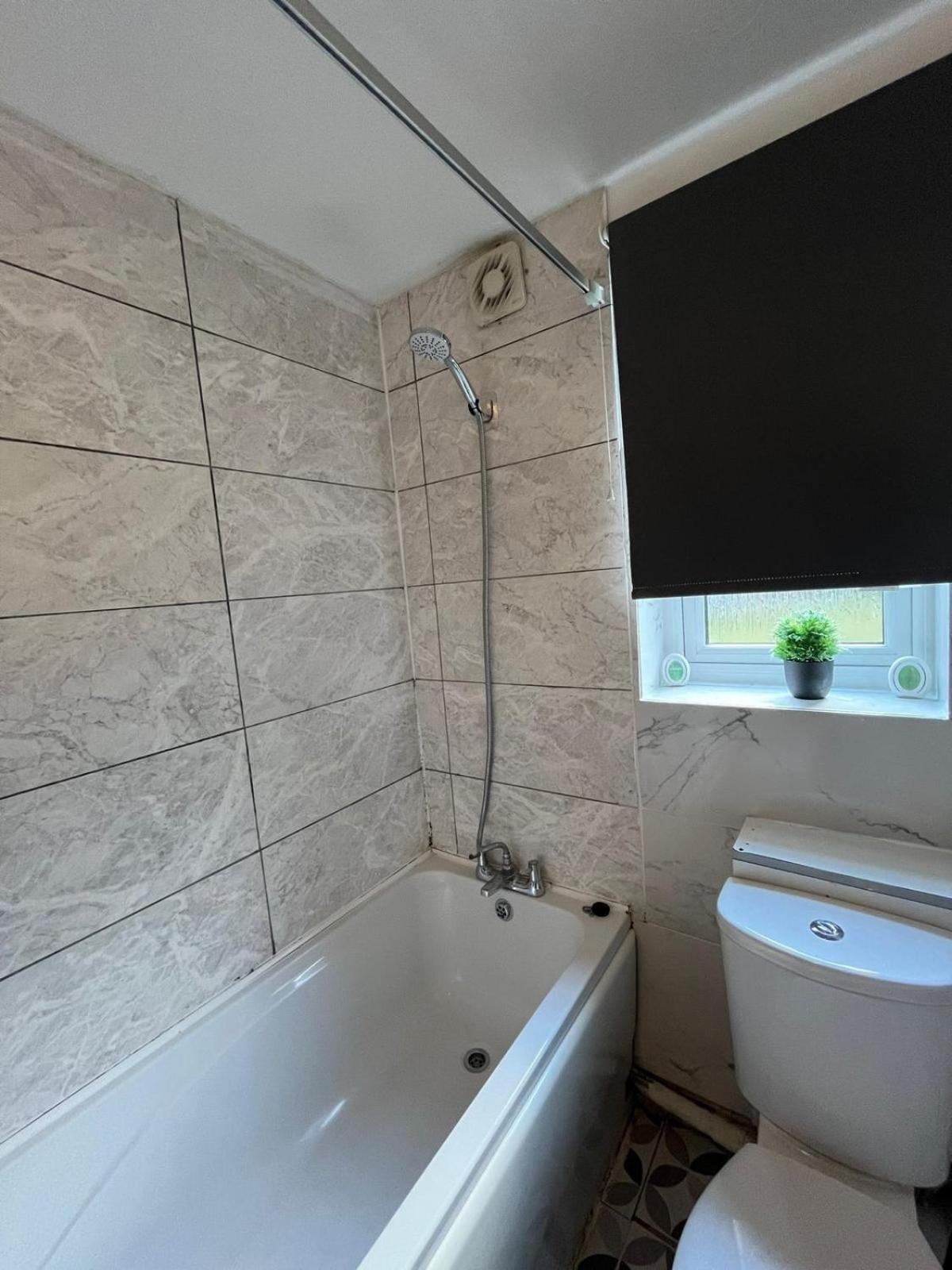 Stunning 1 bedroom apartment in Dagenham Eksteriør bilde